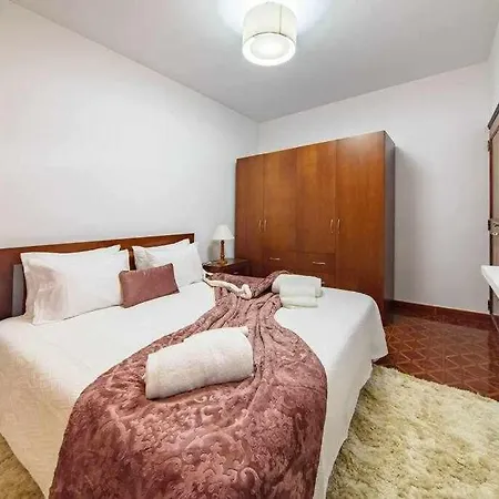 Lombo Cesteiro Guesthouse Tabua  Exterior photo